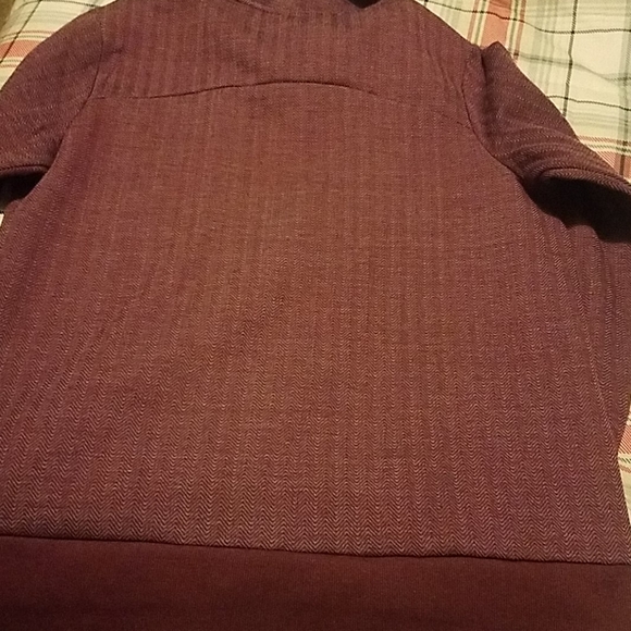 Purplish pullover - Picture 7 of 7